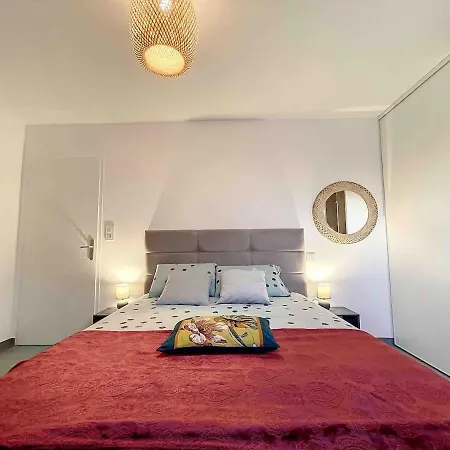 Avec Tres Jolie Vue Αζάτσιο