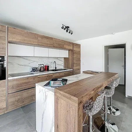 Avec Tres Jolie Vue *