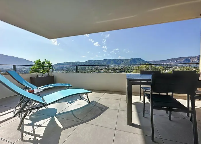 Avec Tres Jolie Vue Apartmán *